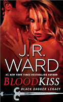 http://lachroniquedespassions.blogspot.fr/2015/09/black-dagger-legacy-tome-1-blood-kiss.html#links