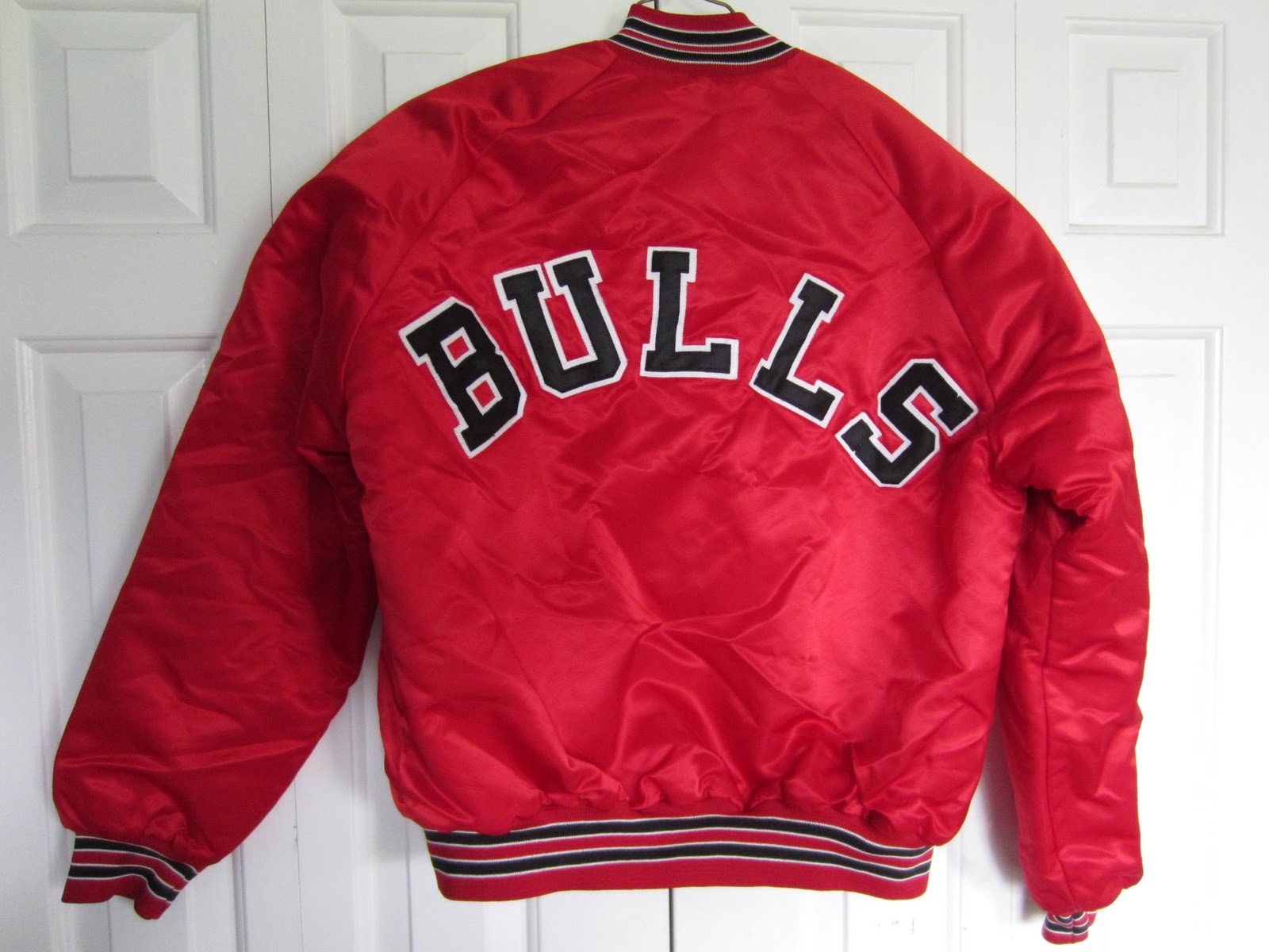 Vintage Sports Apparel: Vintage Chicago Bulls Chalk Line Jacket - SOLD OUT