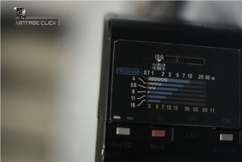 The Vintage Click: Minolta Maxxum 7000 + Minolta Program 2800 AF Flash