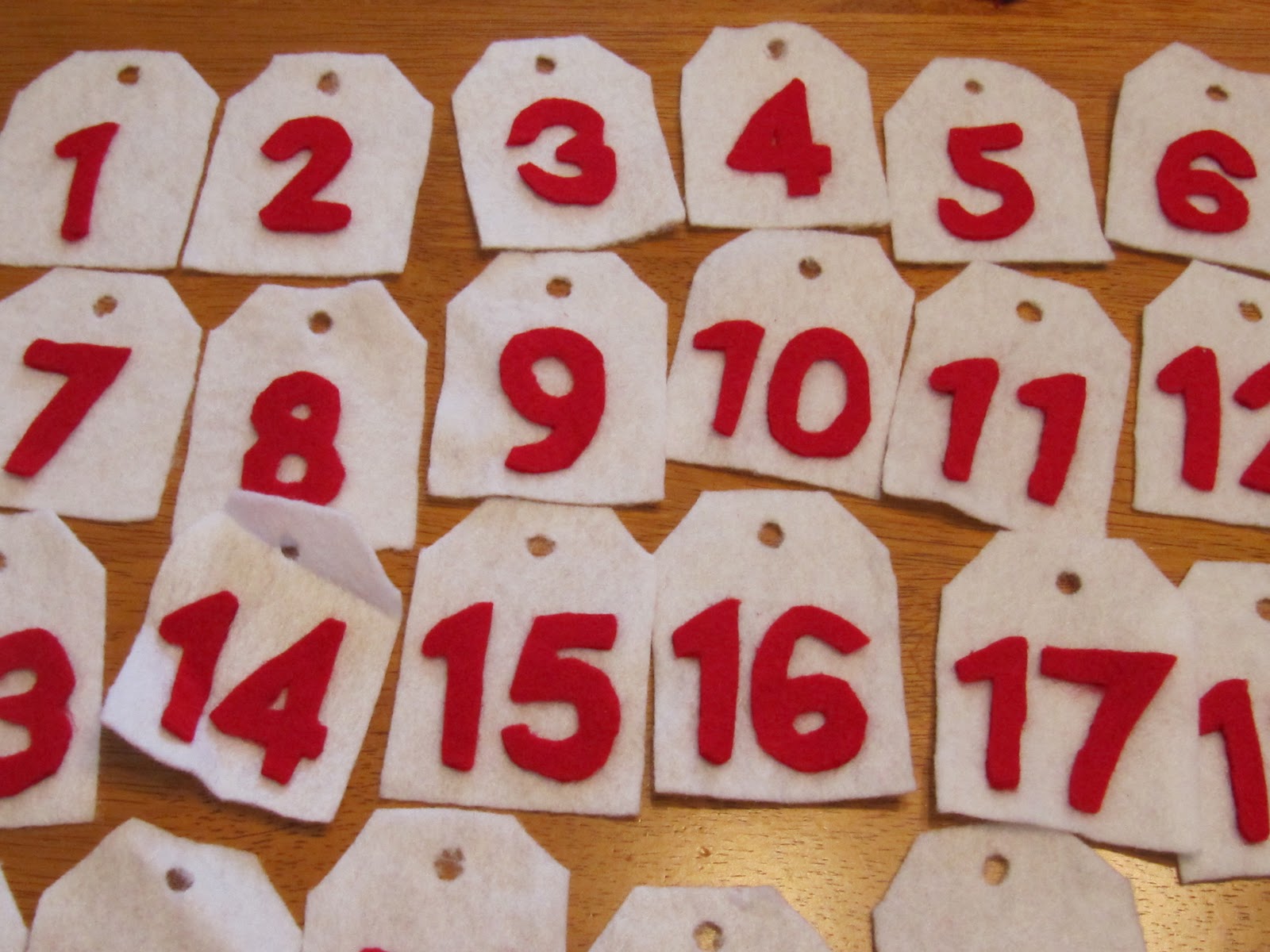 advent-numbers-christmas-advent-calendar-diy-diy-advent-calendar