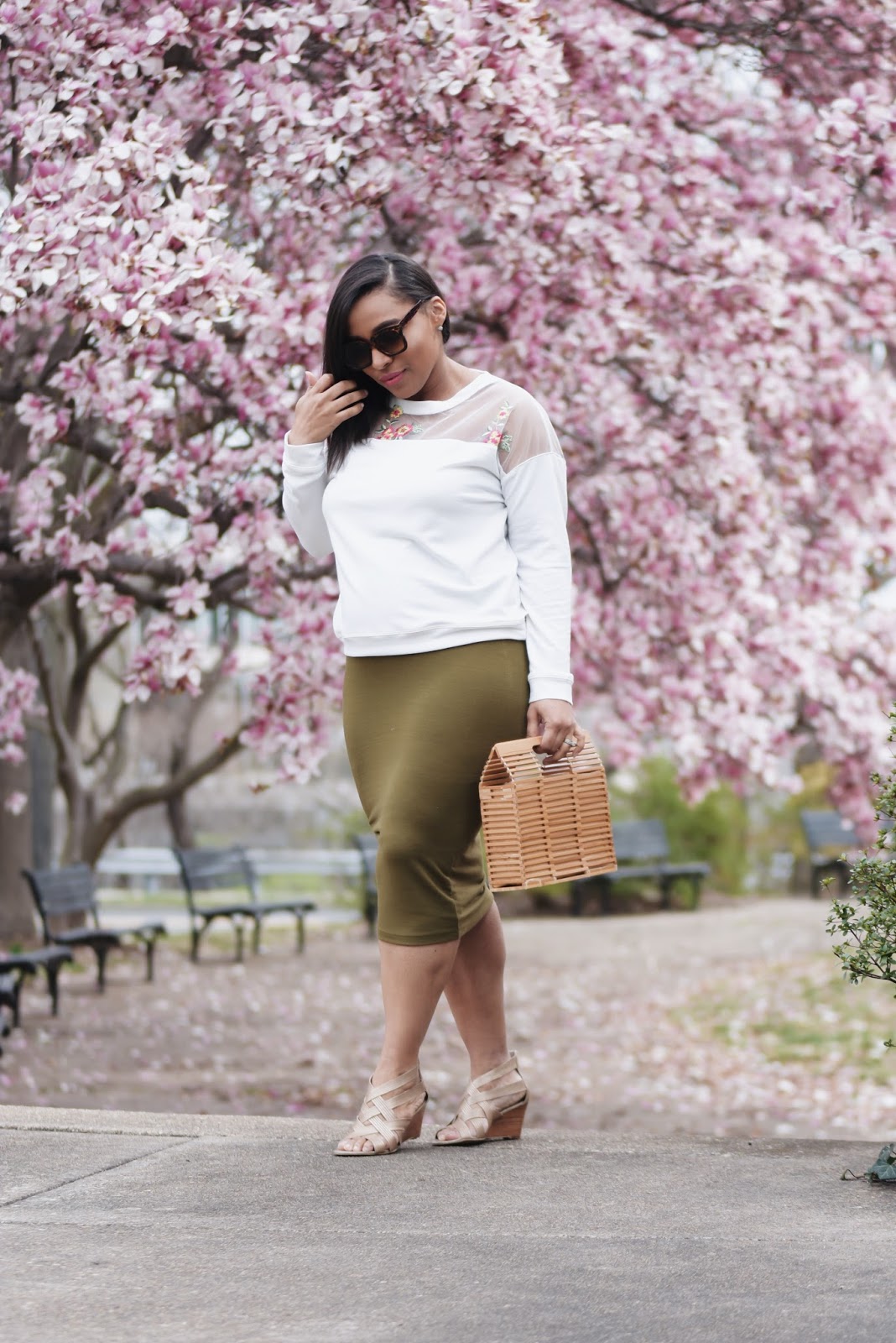 Cherry blossoms, cherry blossom in dc, mom blogger, fashion blogger, spring looks, maternity style