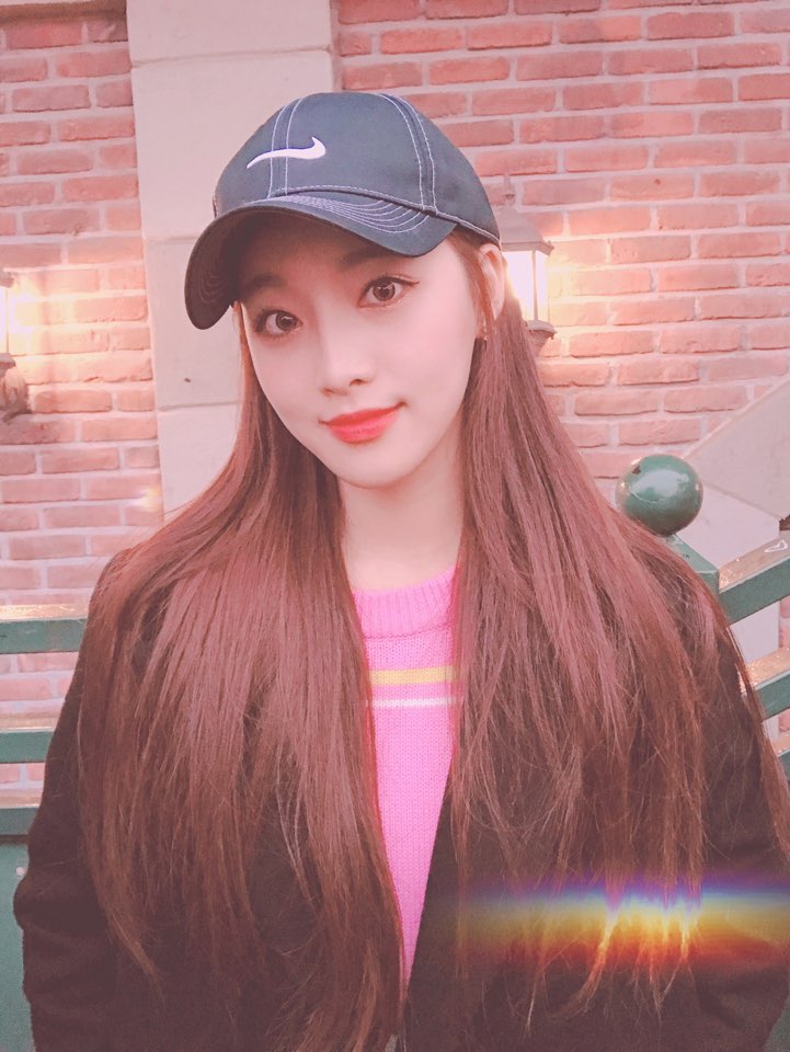 네이처 새봄 대학로 직캠 및 인스타 근황.jpgswf | 인스티즈