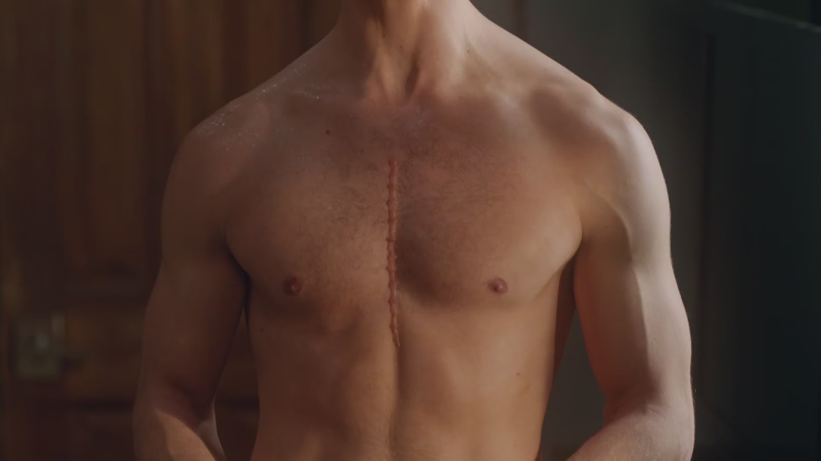 Kyle Harris shirtless in Stitchers 1-04 "I See You" .