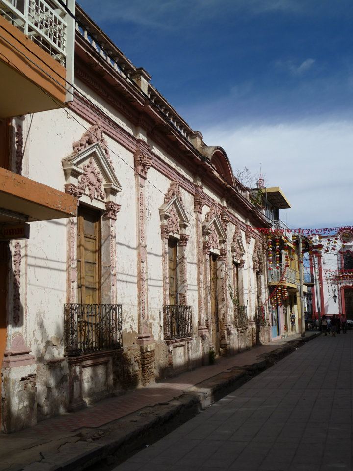 Jaime Ramos Méndez Casa porfiriana en la calle 5 de Mayo de Jiquilpan en Michoacán