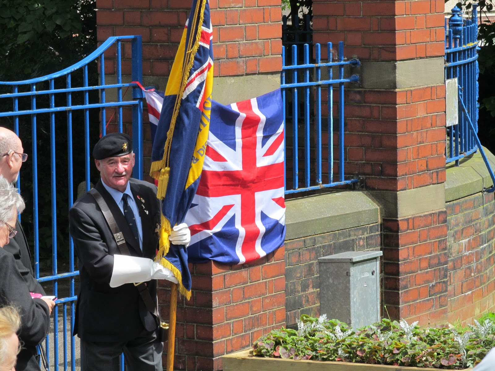 Heroic Britain Wombwell Park WW1 Memorial Plaque Unveiling July 2016