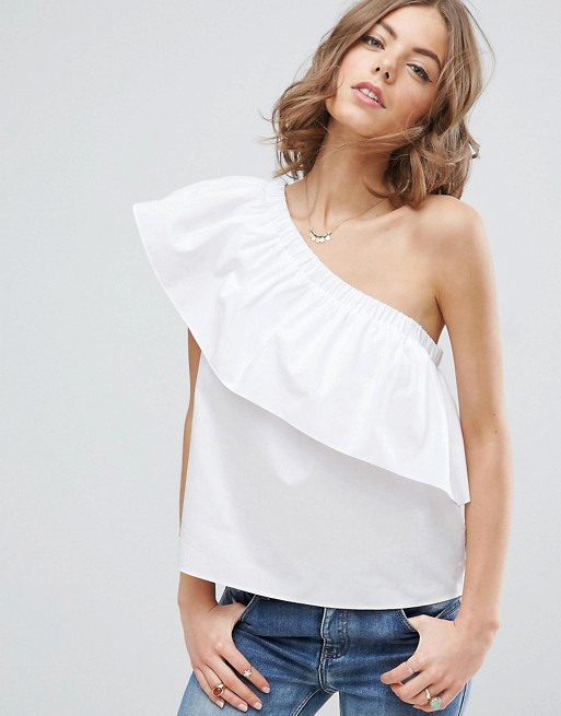 5 Adorable White and Blue Tops from ASOS | Caravan Sonnet