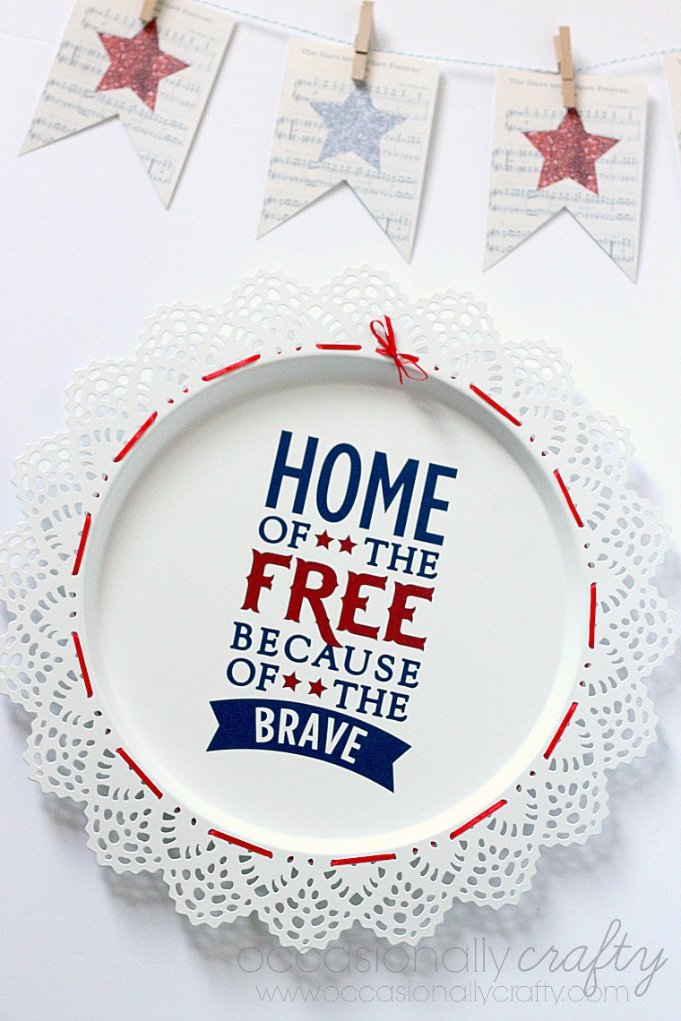 Patriotic Vinyl Charger by Occasionally Crafty
