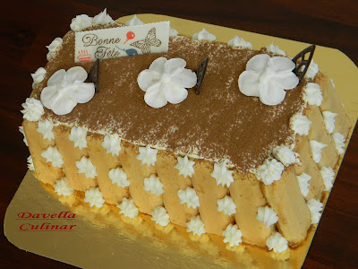 Gâteau Tiramisu “Fleurs de pommier” / Tort Tiramisu “Floricele de mar”