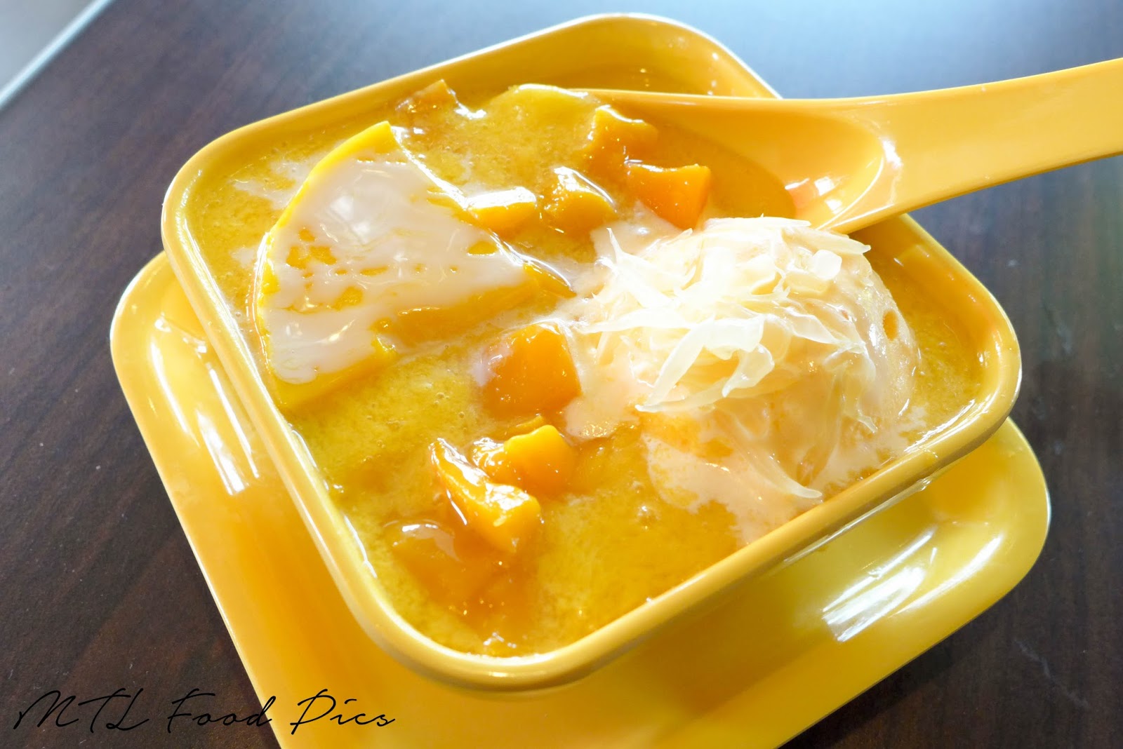 Honey Town 满糖记 Hong Kong Desserts in Chinatown Ottawa Montreal