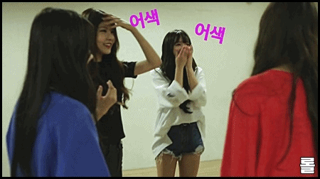 춤출때는 확 변하는 유아.gif | 인스티즈