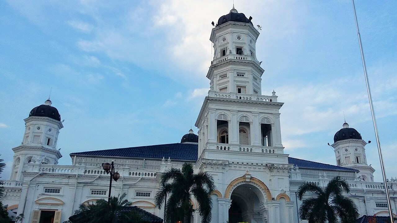 Masterpiece of Johor Bahru MASJID SULTAN ABU BAKAR, JOHOR BAHRU