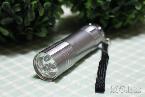 100均】LED・3灯式の懐中電灯(単四×３本)のスイッチの接触不良を修理 
