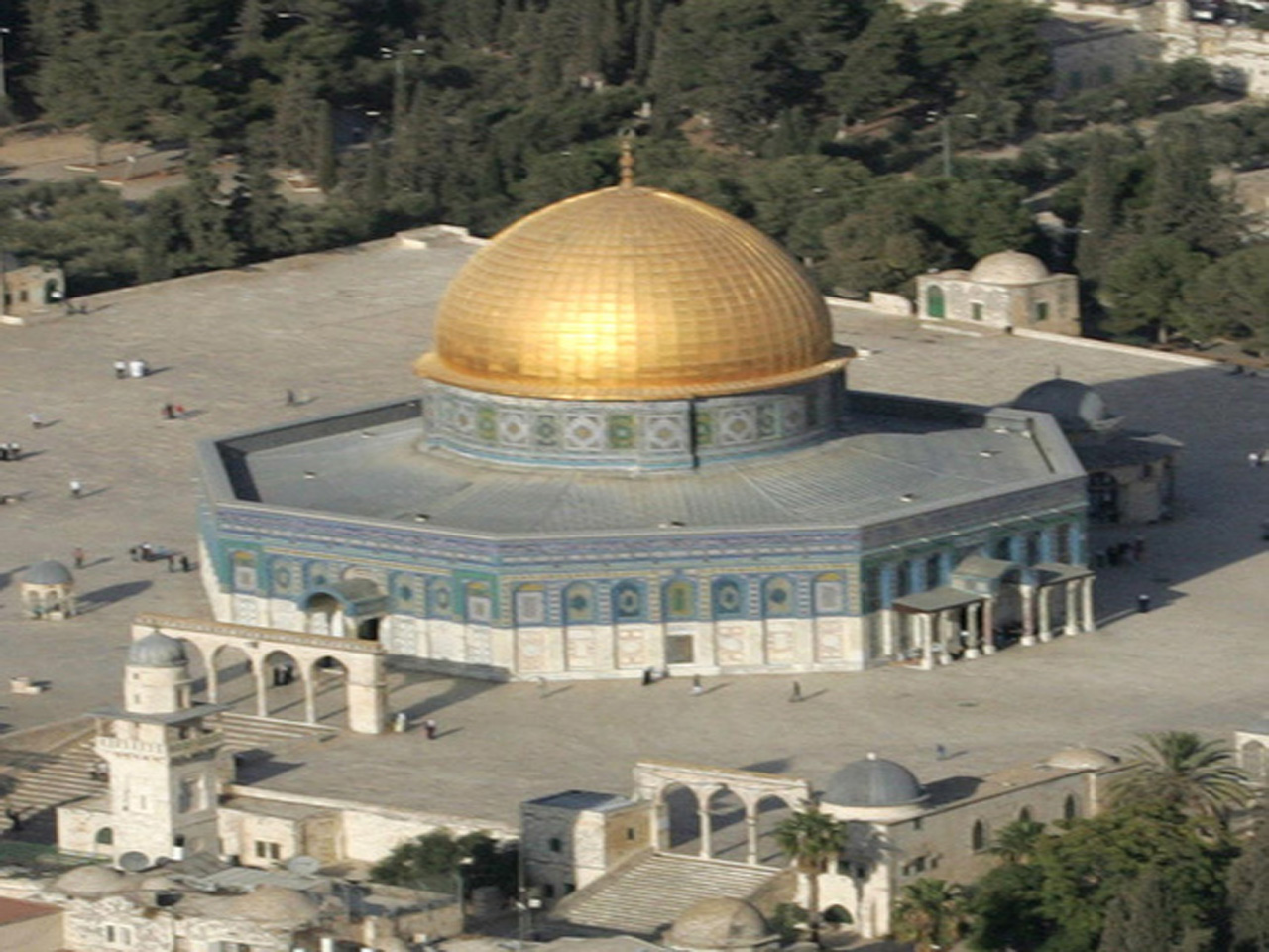 Кто построил аль аксу. Мечеть Аль-Акса в Иерусалиме. Мечеть Аль Масджид Аль Акса. Иерусалимский мечеть Аль Мукаддас. Мечети на территории в Аль Акса.