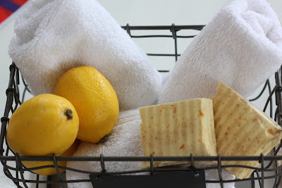 Sapone al limone e limoni