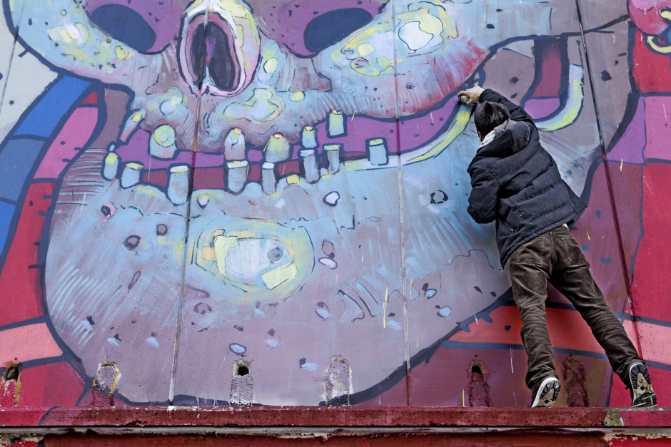 Berok Graffiti Mural Profesional En Barcelona Julio 2017