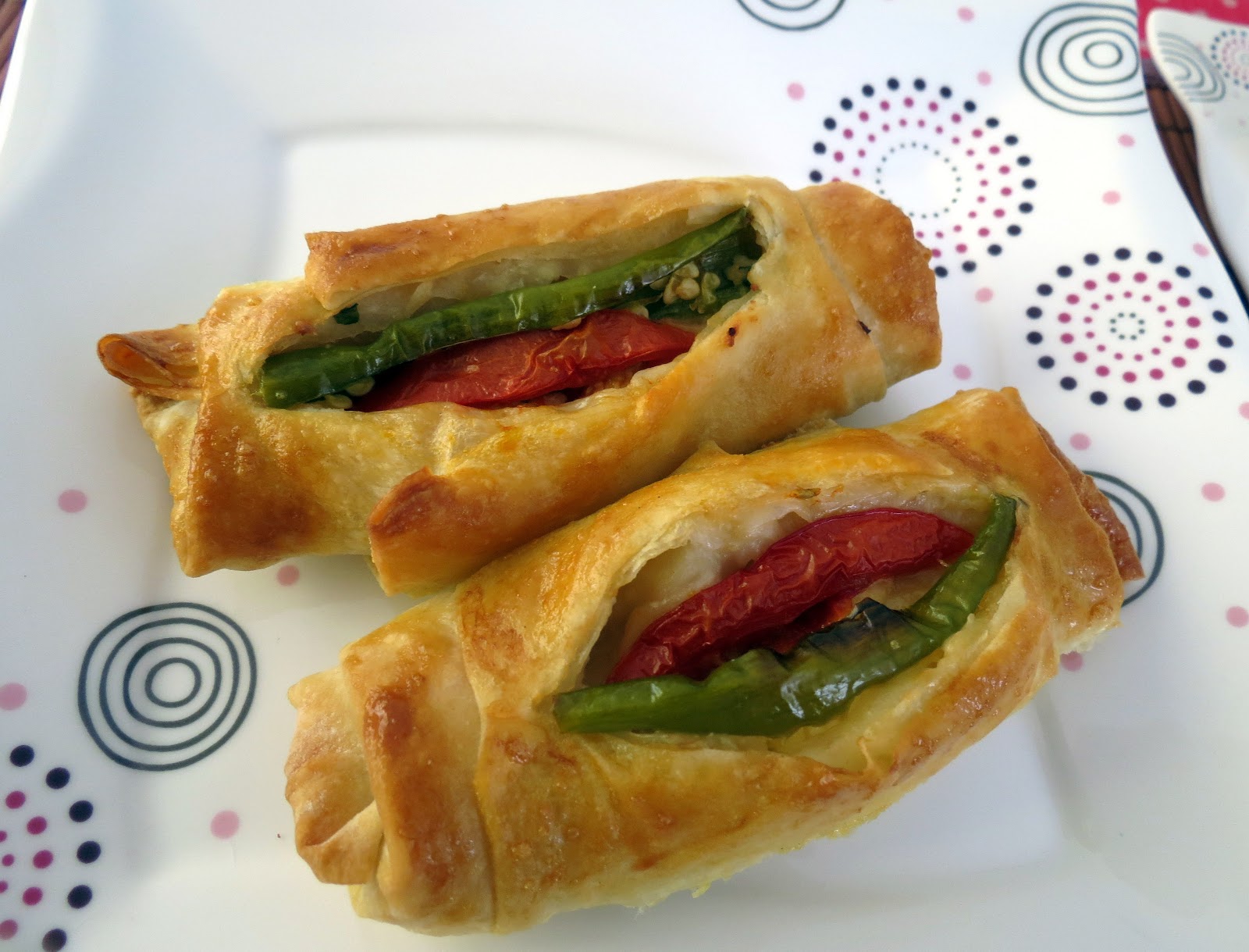 resimli karnıyarık böreği tarifi