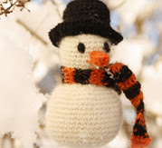 PATRON MUÑECO DE NIEVE AMIGURUMI 2950