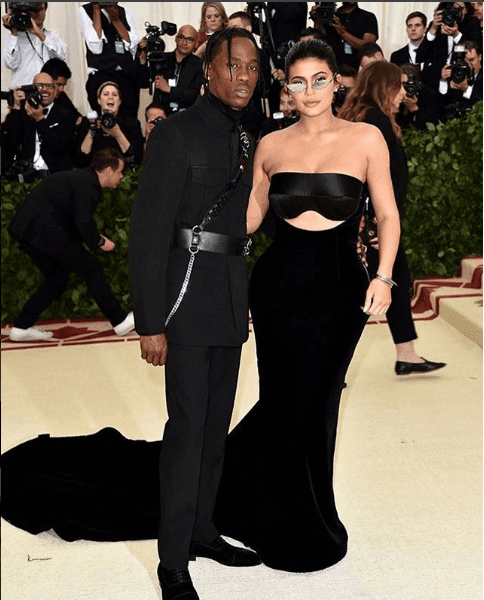 Luxury Makeup Kylie Jener's Met Gala Makeup Look With Her Boyfriend Travis Scott 
