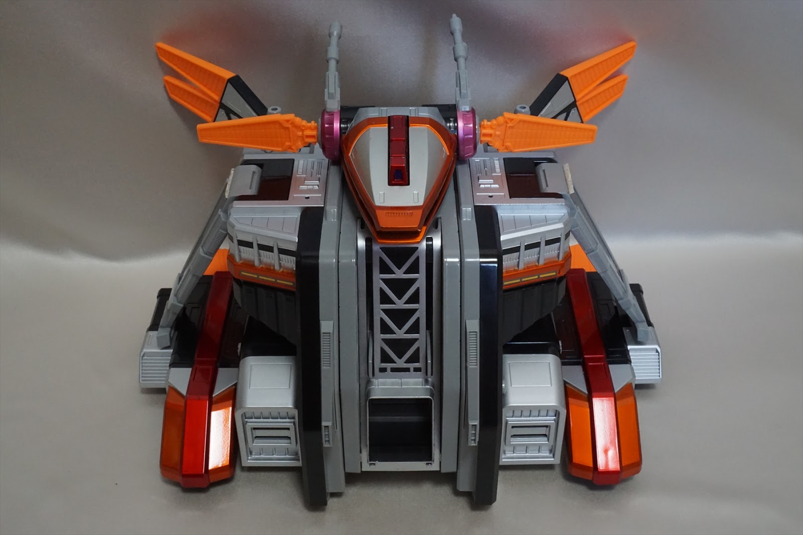 取寄商品 ウルトラマンメビウス ガイズマシンシリーズDX フェニックス