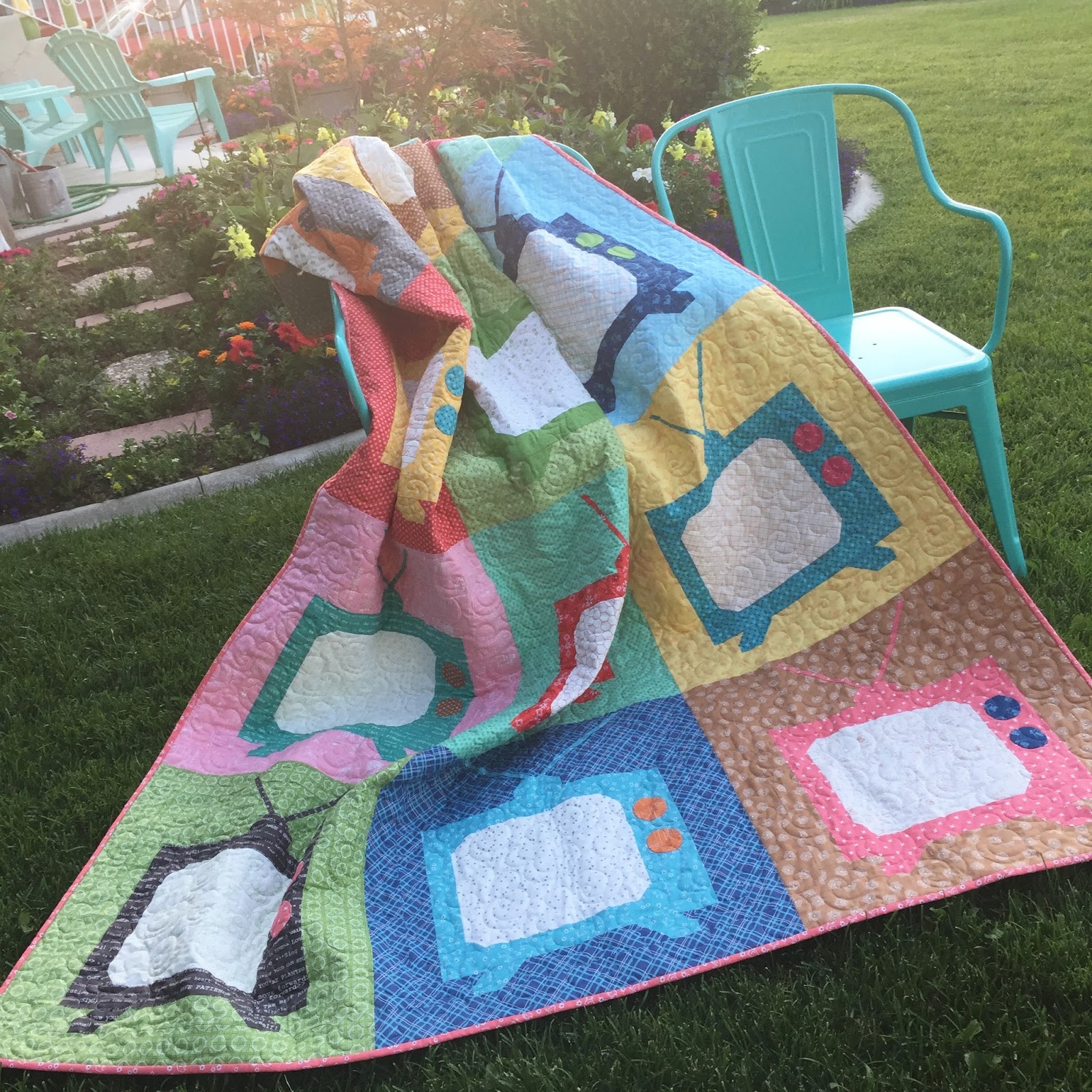 Bee In My Movie Night Snuggle Quilt Tutorial!!