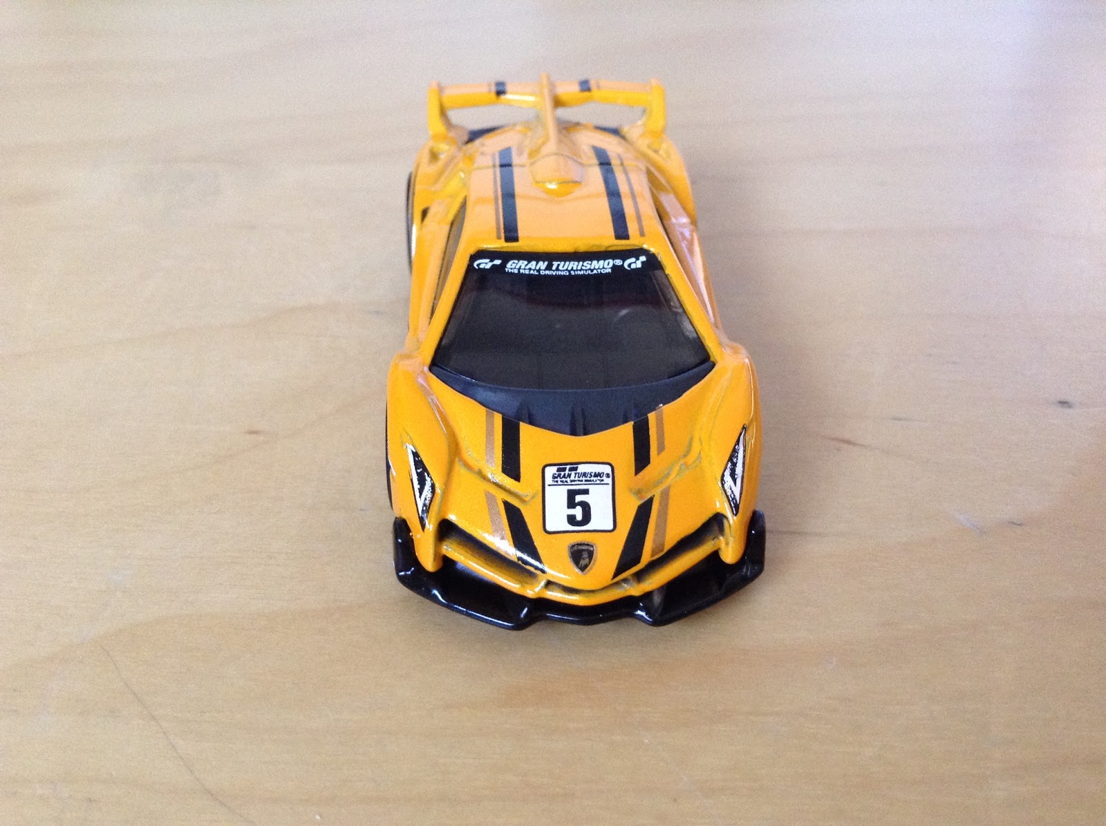 Julian's Hot Wheels Blog: Lamborghini Veneno (2016 Retro ...