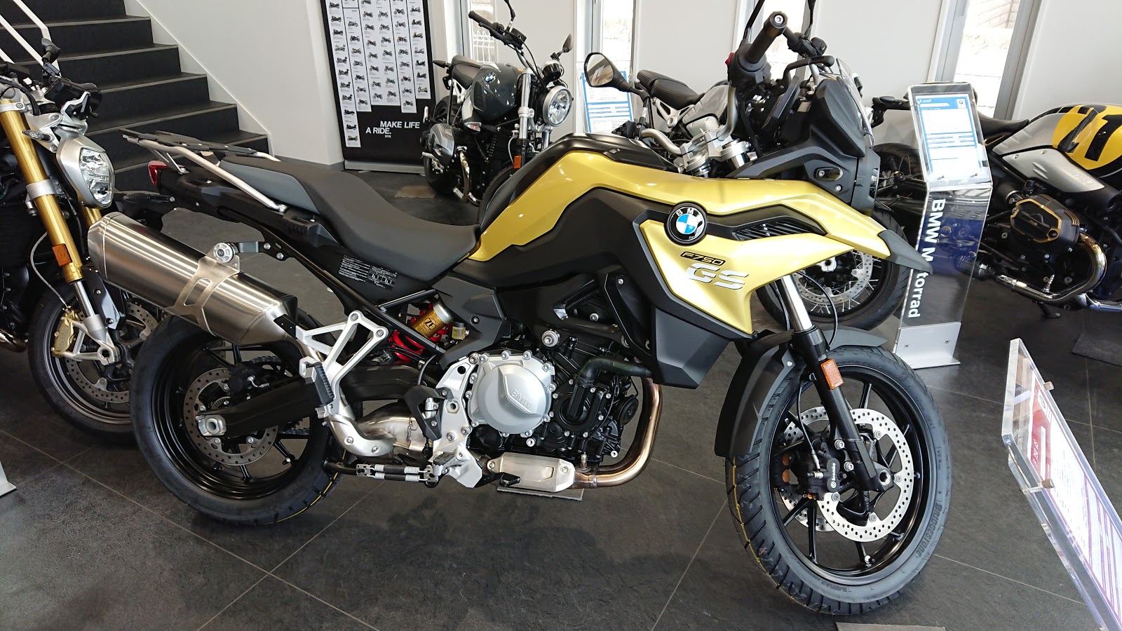 50歳から始める 写真とバイクライフの備忘録 1000キロ点検やbmwmotoradさんについて バイクに関するどうでもいい話し