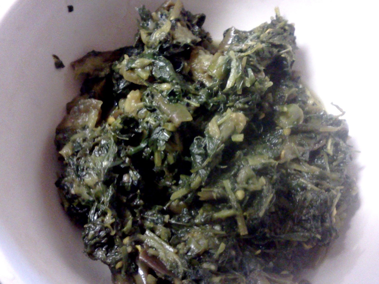 panchforon Methi Begun (Fenugreek leaves & brinjal fry Bengali Recipe)