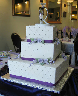 Beautiful Patterned Lavender Wedding Cakes Beautiful Patterned Lavender Wedding Cakes