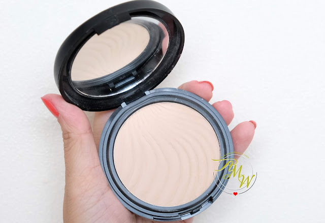 a photo of Flormar Wet & Dry Compact Powder Review by Nikki Tiu of www.askmewhats.com