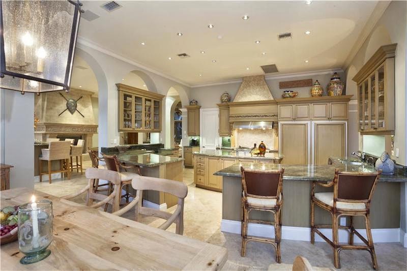 An Impressive Grand Florida Residence with over 10,000 Square Feet