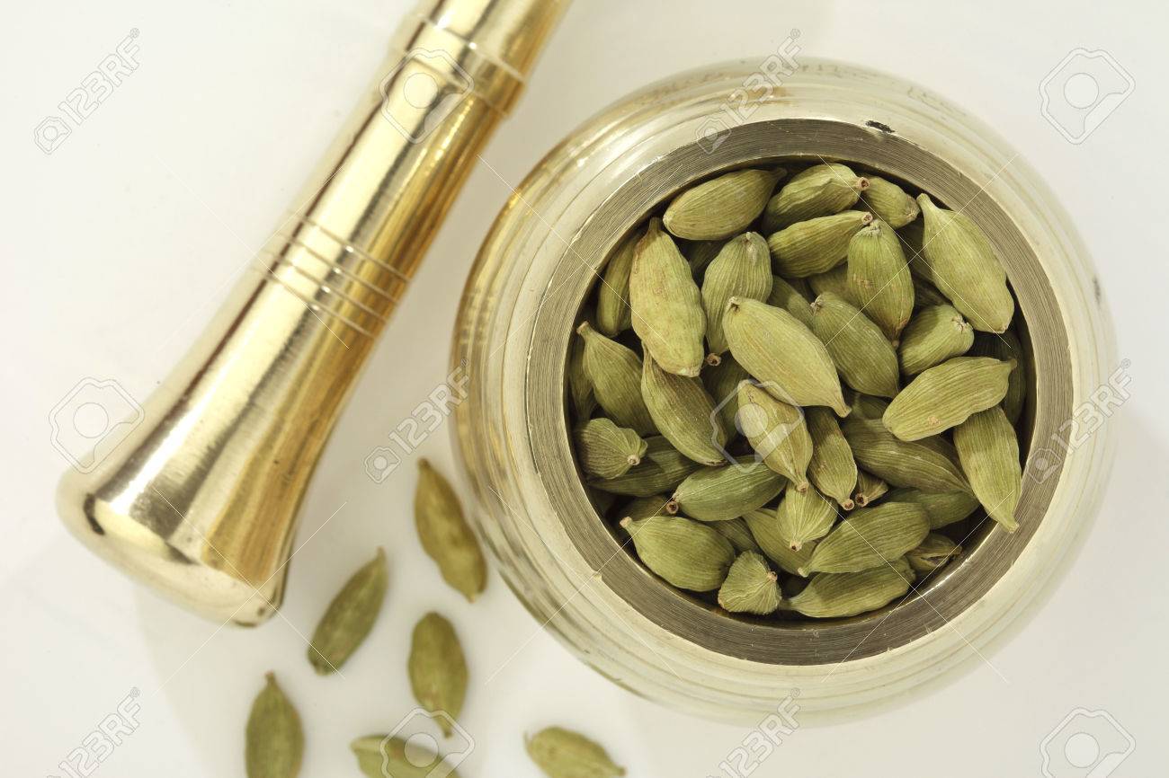 Elaichi (Cardamom) For Dry Cough, Sore Throat & Congestion Tips and