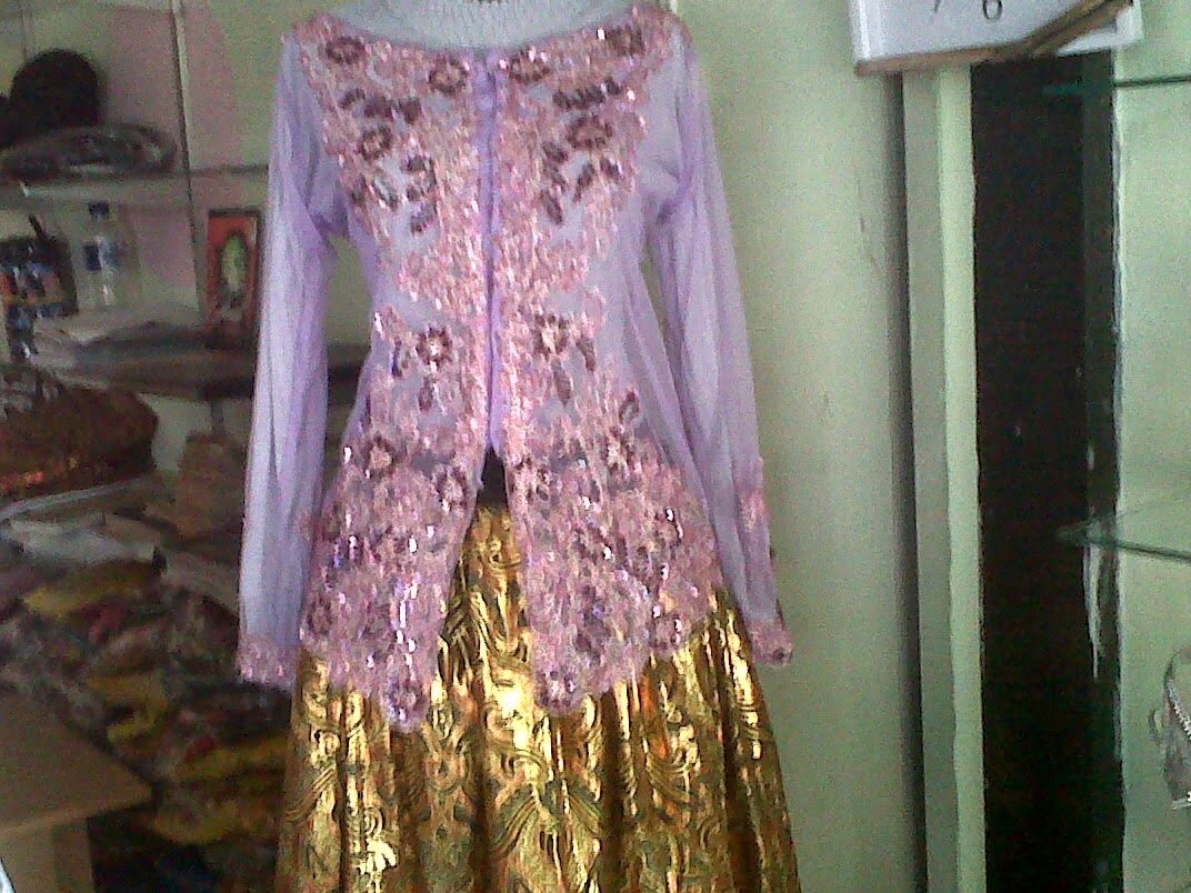 gaun pengantin jawa