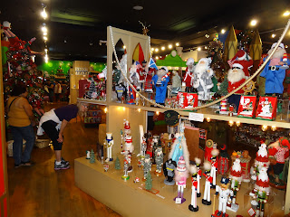 Miquelli's Amerikablog: Activiteit: Christmas in Little Italy Store