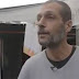 Fizeram uma simples pergunta a este homem pobre... Mas o que ele tinha pra dizer acabou se espalhando no mundo inteiro