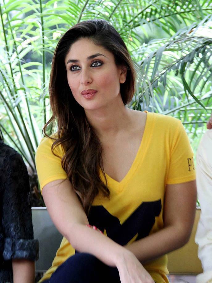 Bollywood beautiful actress Kareena Kapoor latest images in yellow t