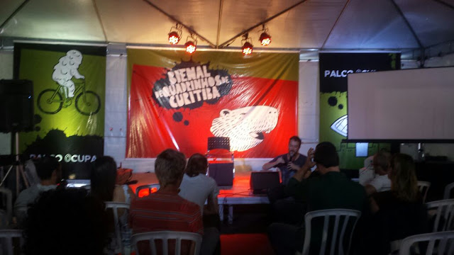 Bienal de Quadrinhos de Curitiba tem críticas a distribuidora 6