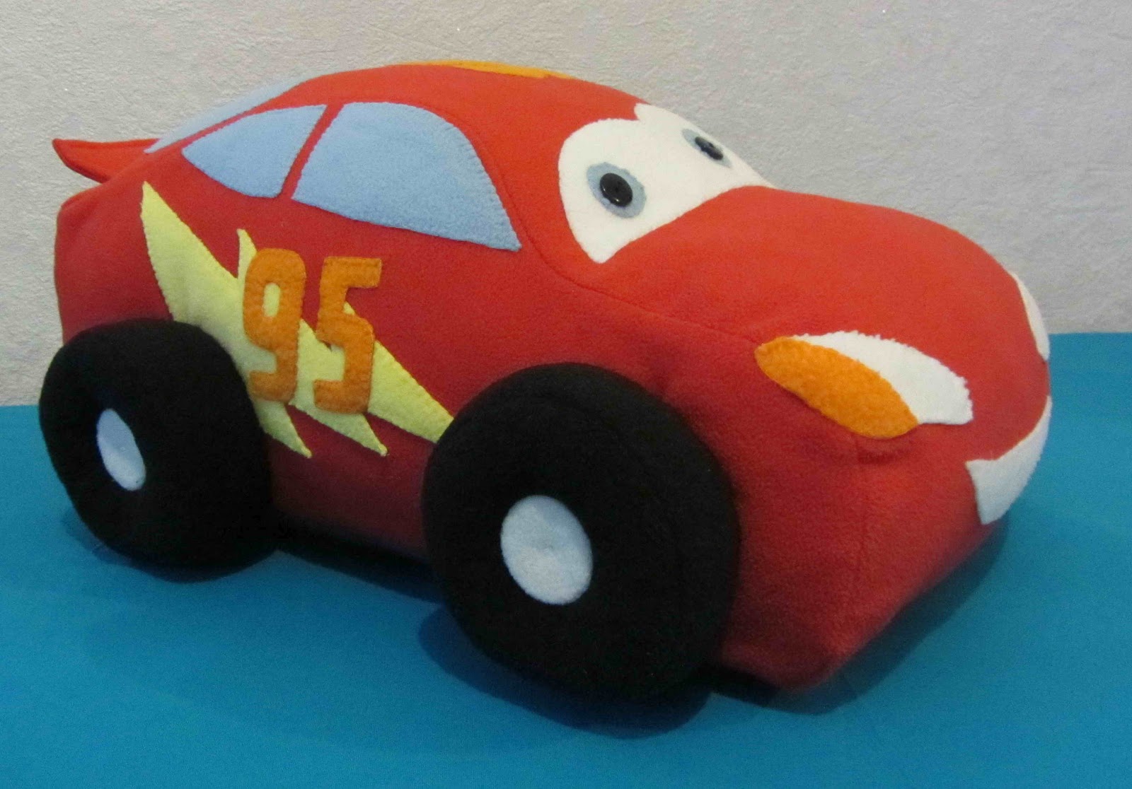 Седьмое небо: Тачка "Молния Маккуин"-подушка