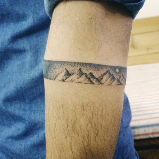 Este dotwork serra