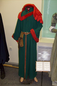 Local style: Medieval costume of Belarus