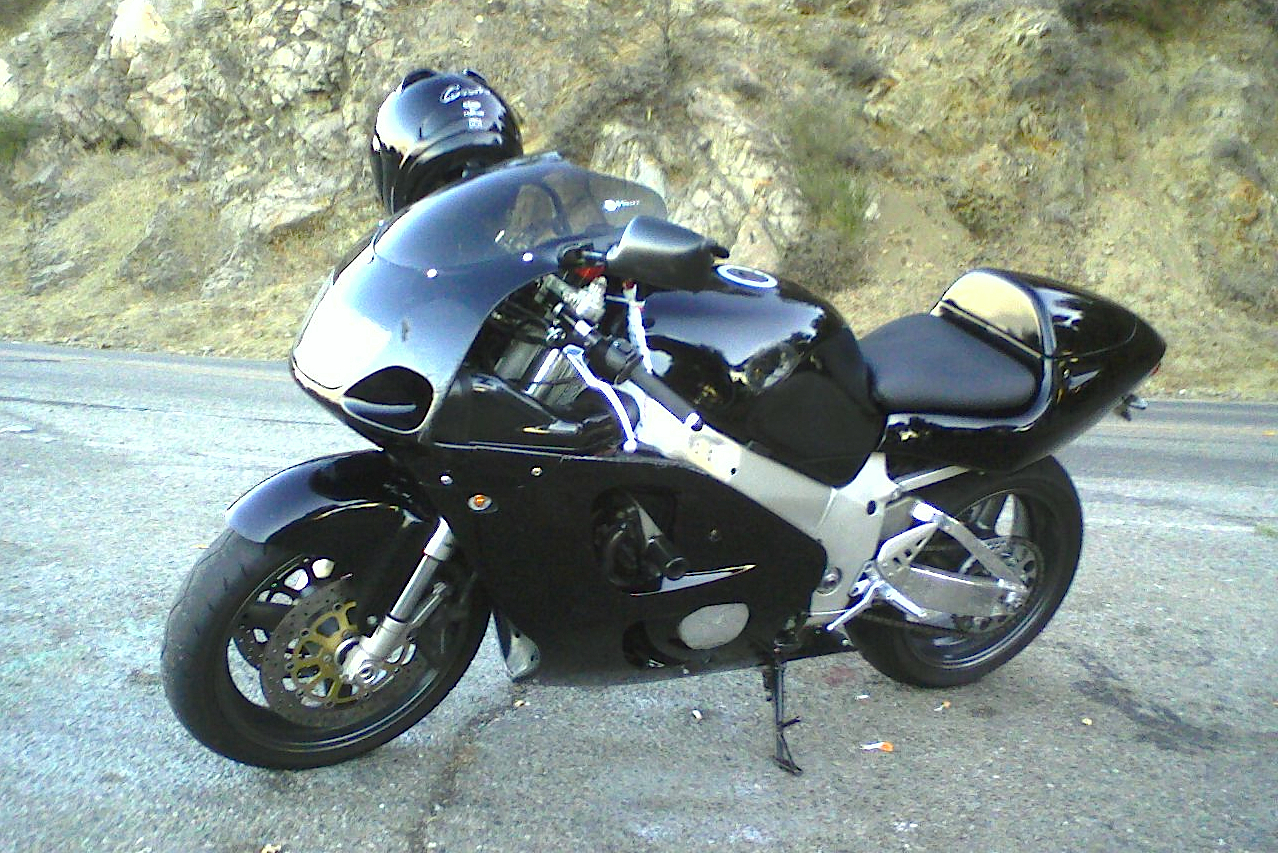 Stand Out Construction * Carpentry Projects My 96 GSXR 750 SRAD VS 2003 GSXR 1000