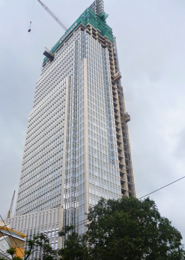 vietcombank tower - bitexco financial tower - top 10 toa nha cao nhat viet nam