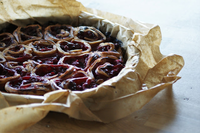 Redcurrant Pinwheel Cake