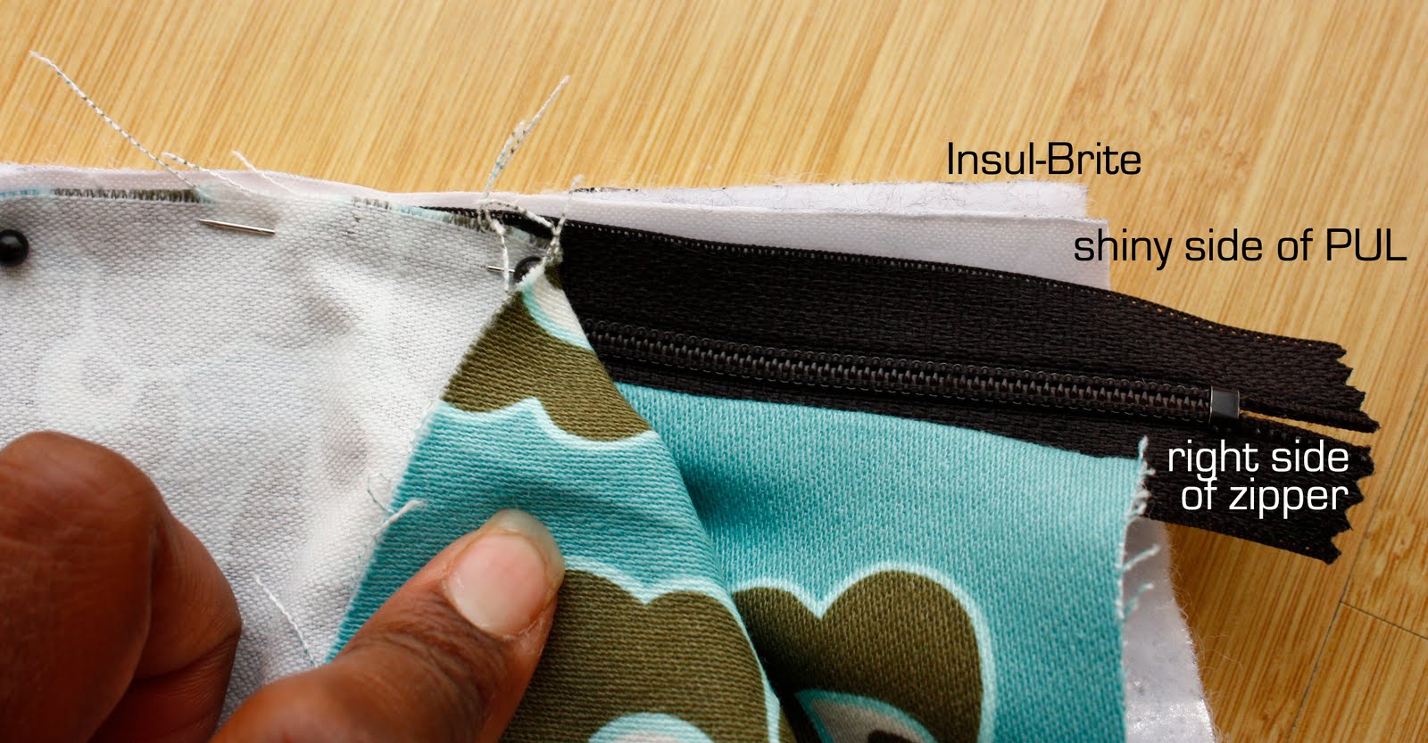 Zaaberry: Insulated Lunch Tote Tutorial