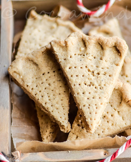 Spiced Shortbread Cookies - Cocoawind