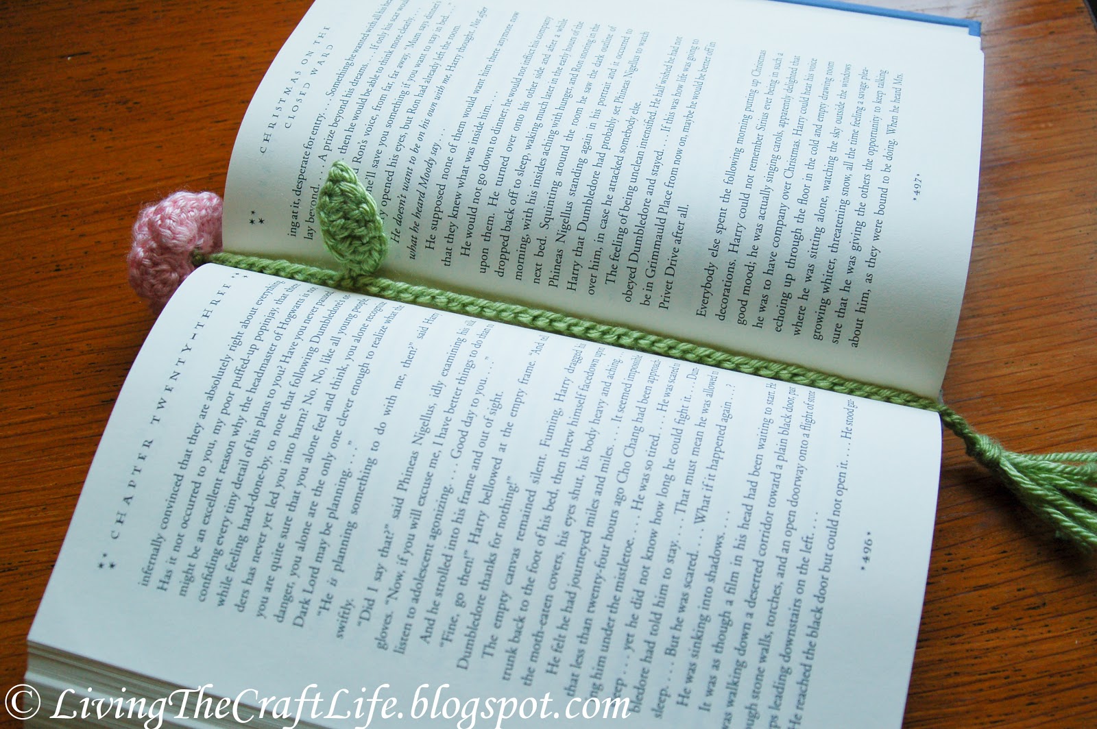 Living the Craft Life Flower Bookmark Stem Free Pattern