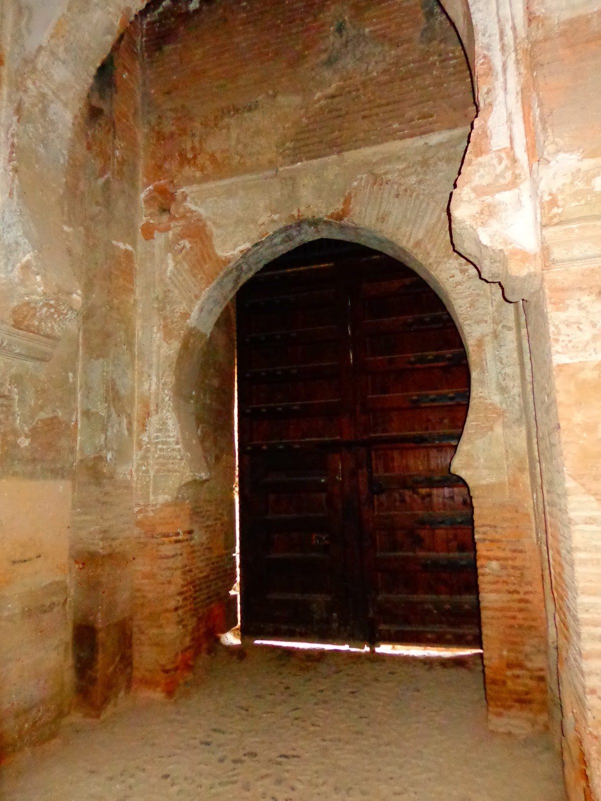 Puerta y Torre de las Armas