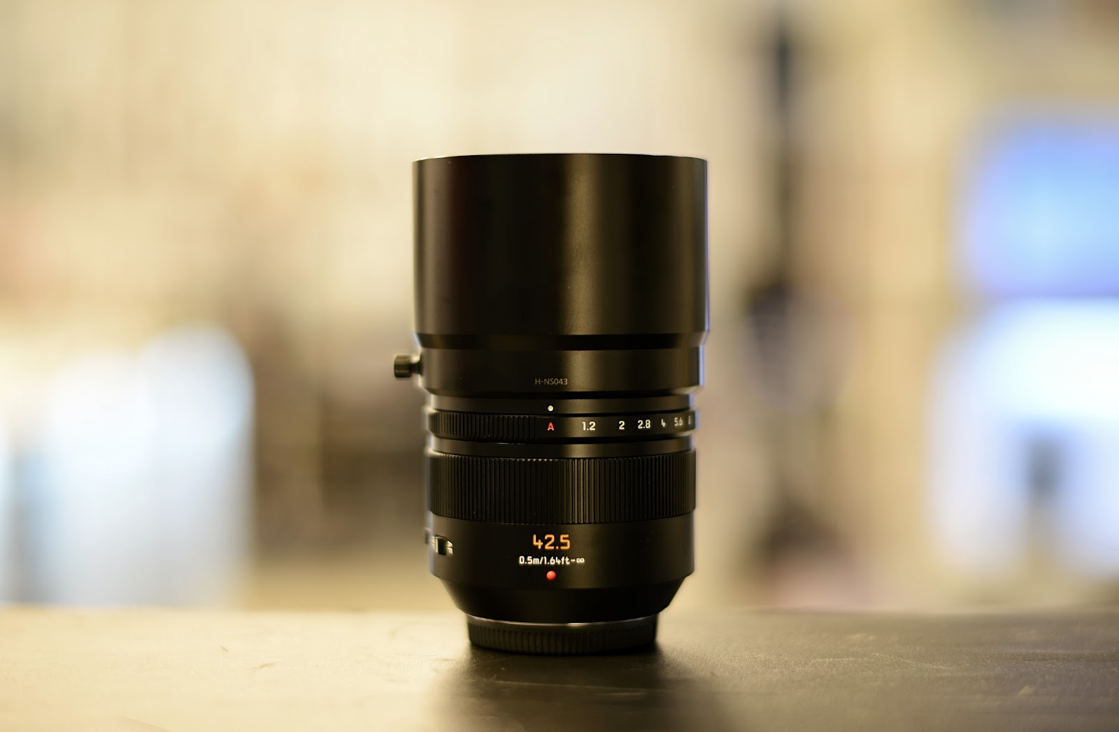 Kaal Moeras een Panasonic Leica DG Nocticron 42.5mm 1.2 ASPH - Review | Henry's Note