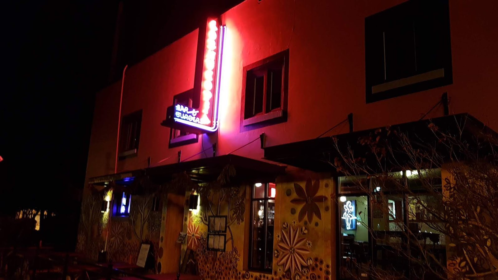 Jeeps Pubs Taverns and Bars Cornucopia Bar & Burgers (Eugene, Oregon U