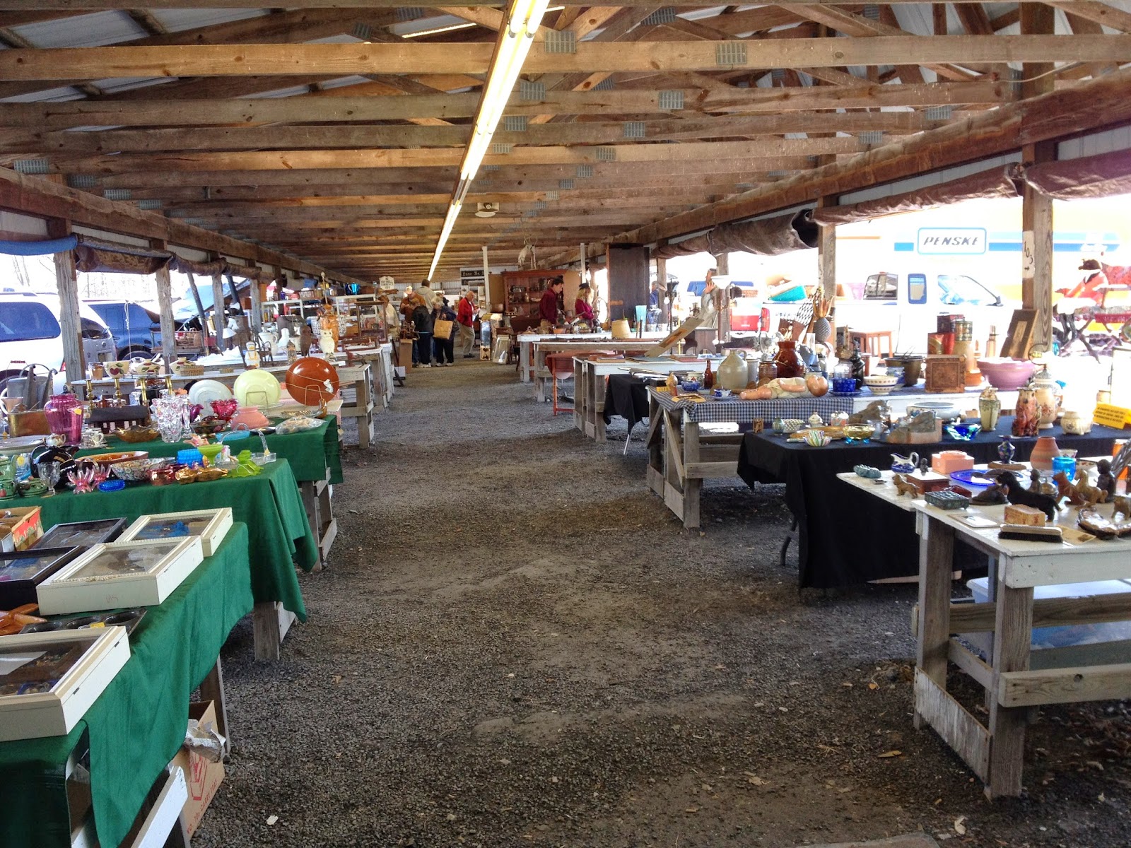 Oasis Antique Shopping in Adamstown, PA