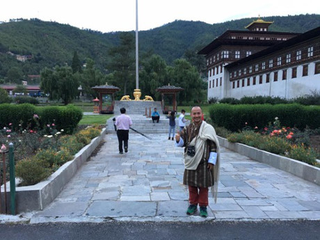 Tien Dat noi giong phim chuong hai huoc, dap tra ke hack Facebook - Anh 3